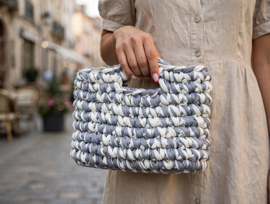 LIA LUNA - Borsa Uncinetto Grigio Perla & Bianco con Filo Argento Lamé | È ARRIVATA - NEW IN 🌙